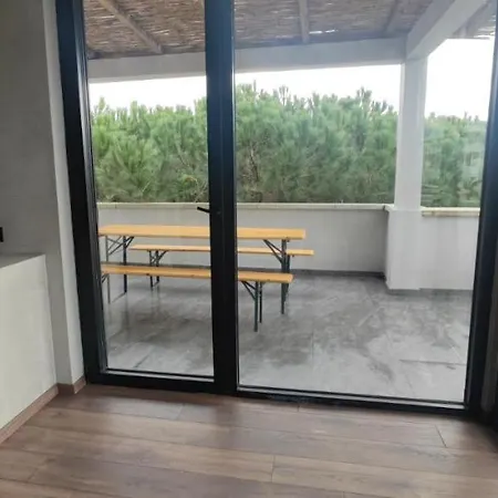 Attico Vista Mare Apartment *